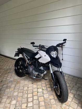 DUCATI HYPERMOTARD 796 